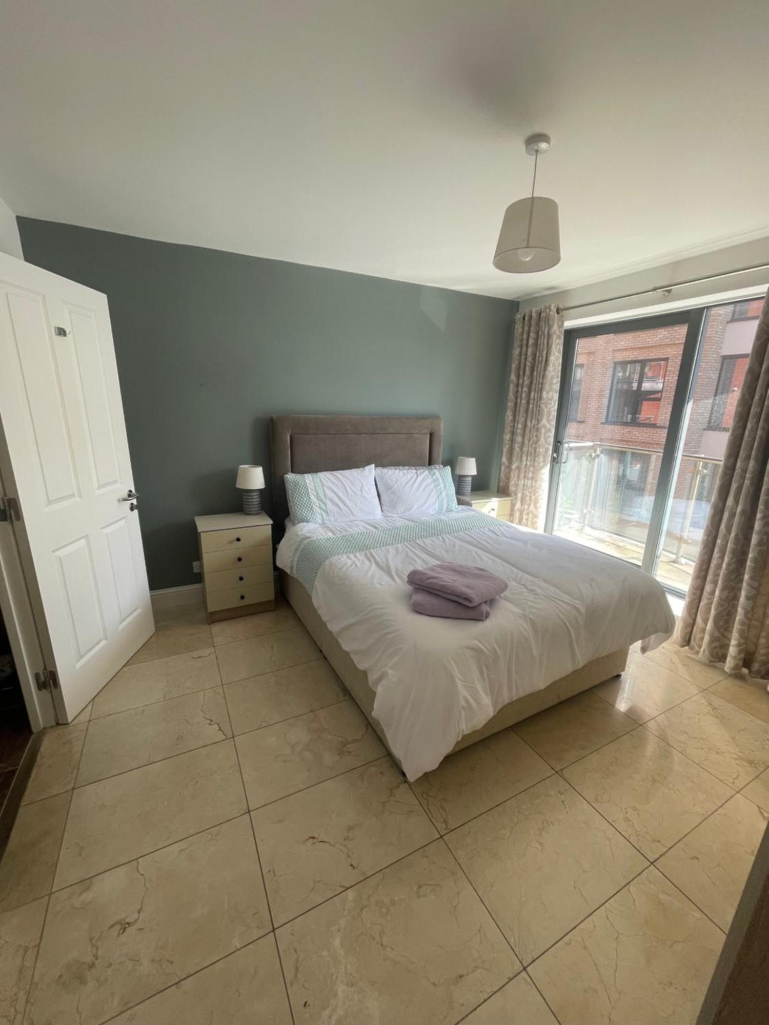 Fabulous And Sunny 2 Bed Apartment, In City Centre Корк Экстерьер фото