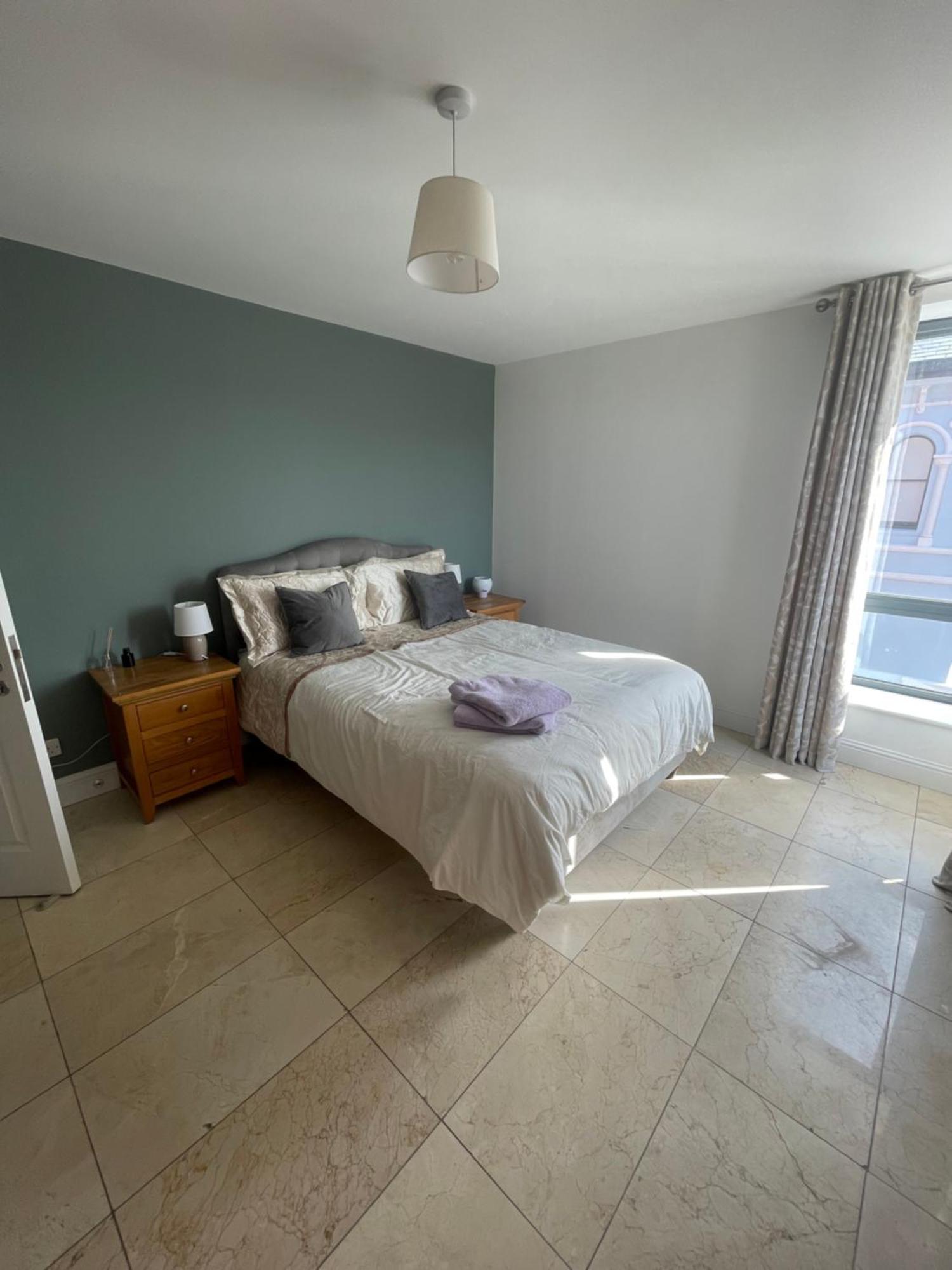 Fabulous And Sunny 2 Bed Apartment, In City Centre Корк Экстерьер фото